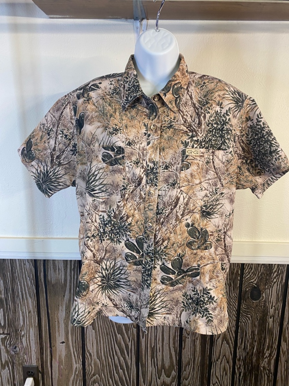 Short-Sleeve Desert Cactus Button-Down Shirt by